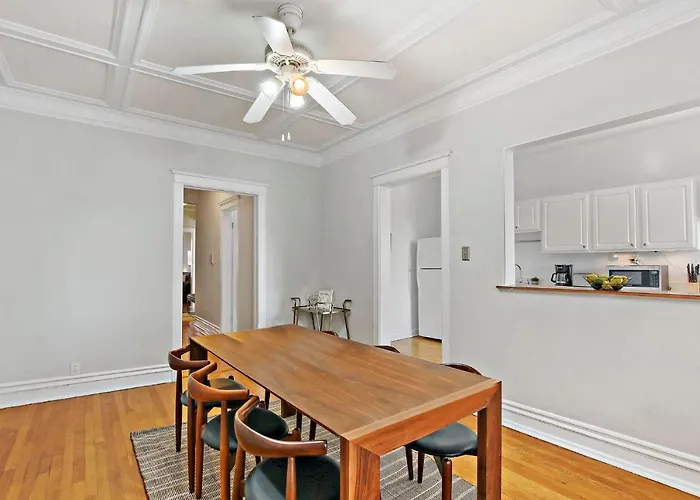 Stylish And Expansive 2br With Balcony - Buckingham 3 Appartamento Chicago